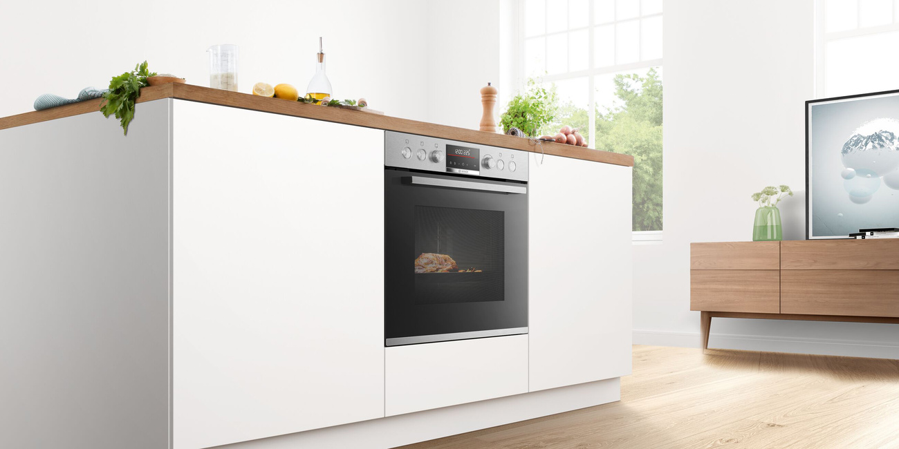 Backöfen und Herdsets bei Möser-Elektrotechnik GmbH in Mücke